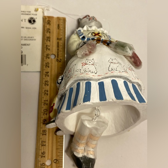 Vintage cat Ornament Dept 56 Christmas Storybook Village Three Little Kittens - Picture 13 of 16